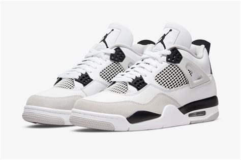 nike jordan air schwarz weiss|nike jordan 4 kaufen.